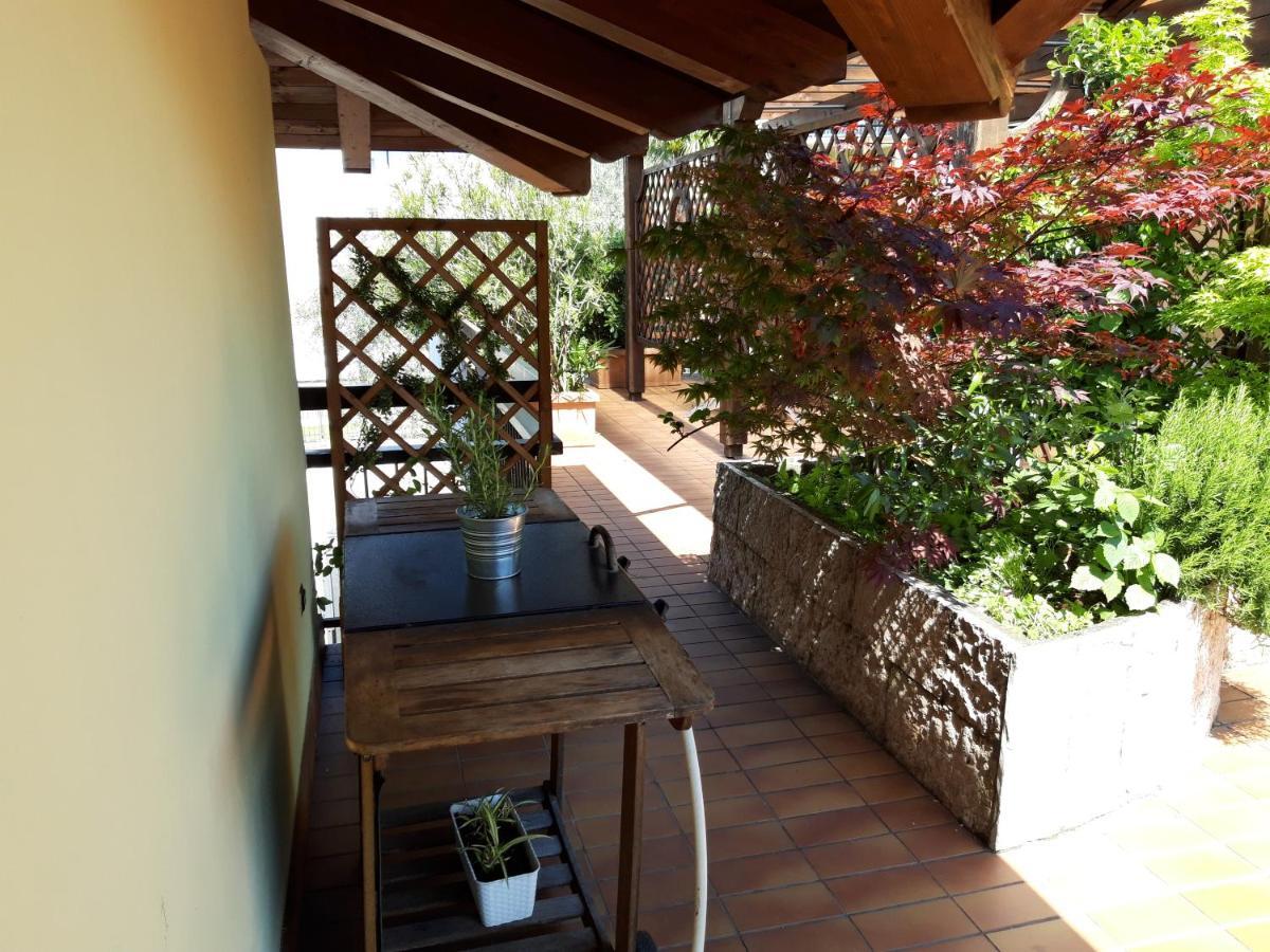 Appartamento La Terrazza Arco Eksteriør billede